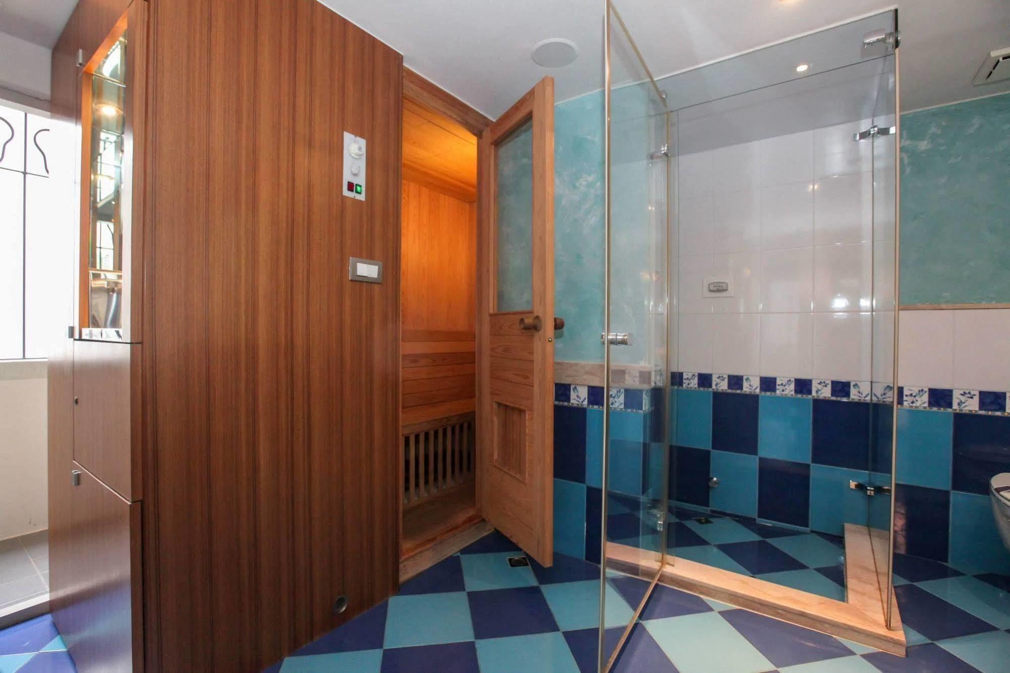 Edinburgh Motel Tajnan Kültér fotó